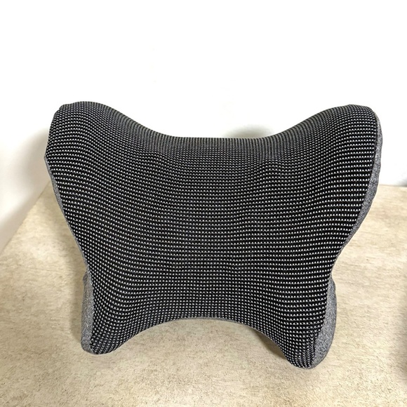 ZAMAT Neck and Shoulder Relaxer Magnetic Therapy Neck Stretcher pillow - Picture 2 of 8